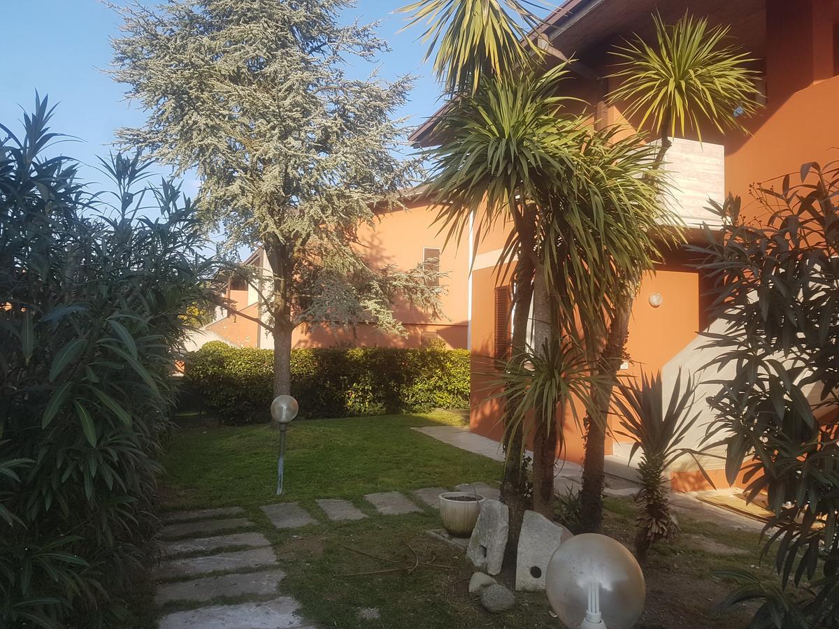 La Casa Di Rivo Hotel Desenzano del Garda Exterior foto